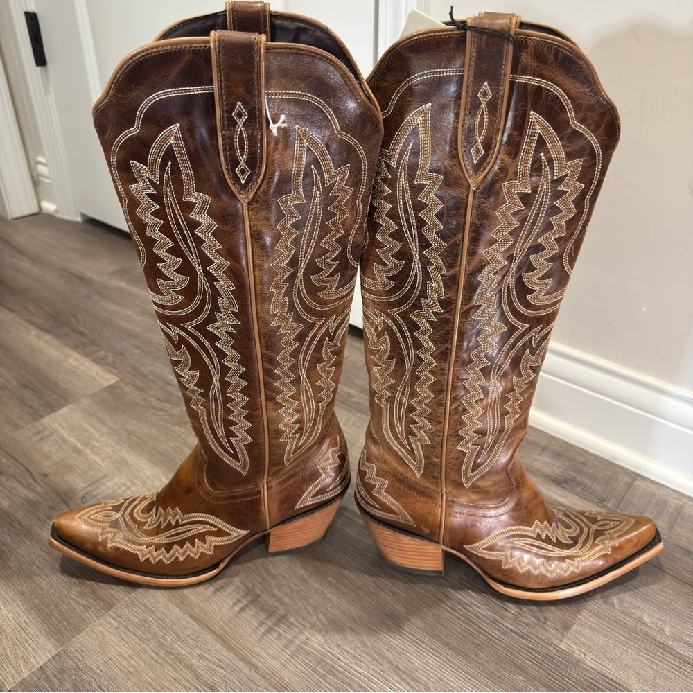 Ariat Casanova X Toe Western Cowboy Leather Boots in Shades of Grain - Picture 9 of 14